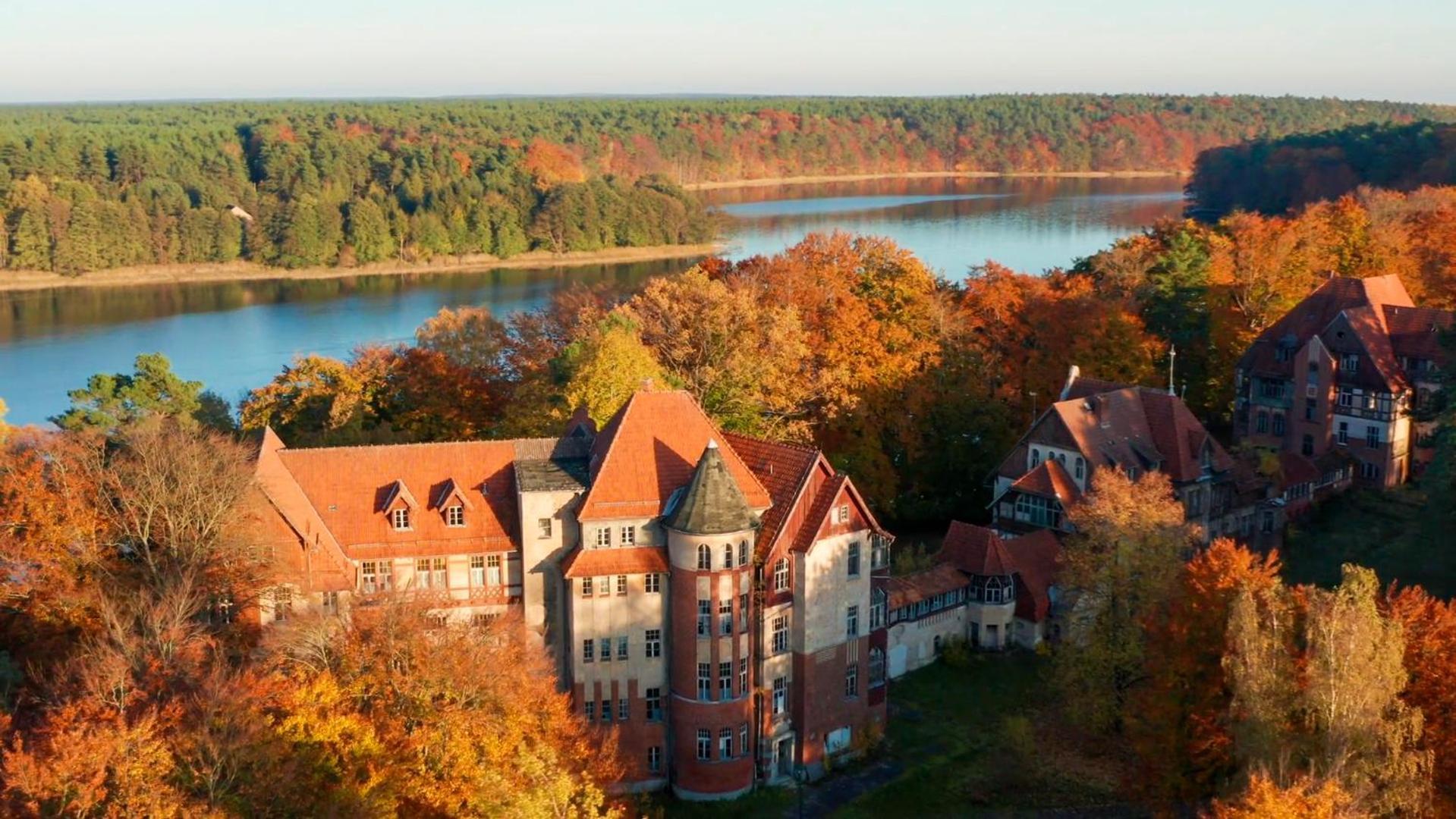 Parkresidenz Lychen, Ferienwohnung 4 Esterno foto